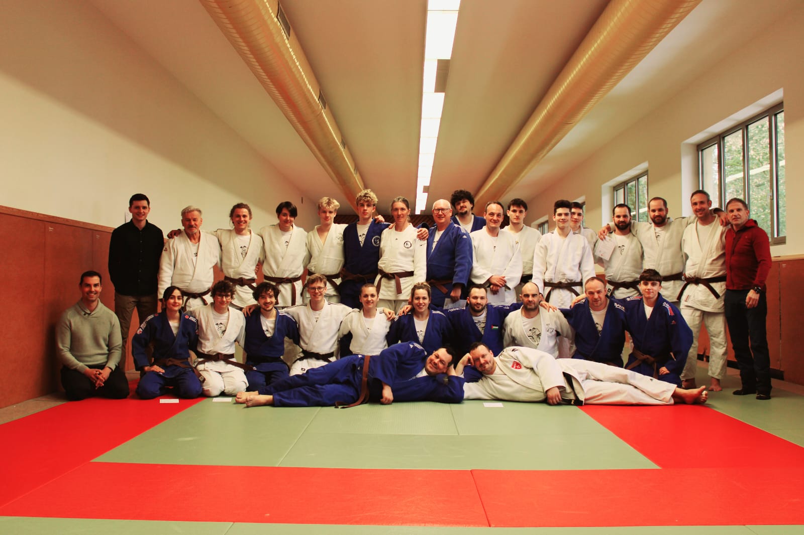 Neue Trainer gemeinsam zum nächsten DAN